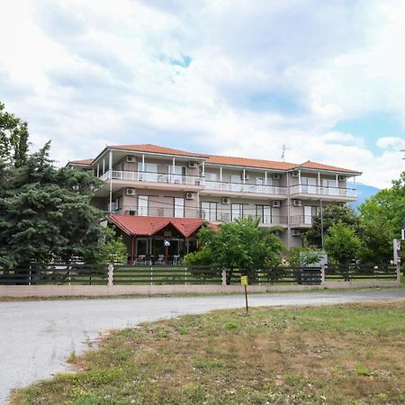 Hotel Geromichalos Paralía Skotínis Екстериор снимка