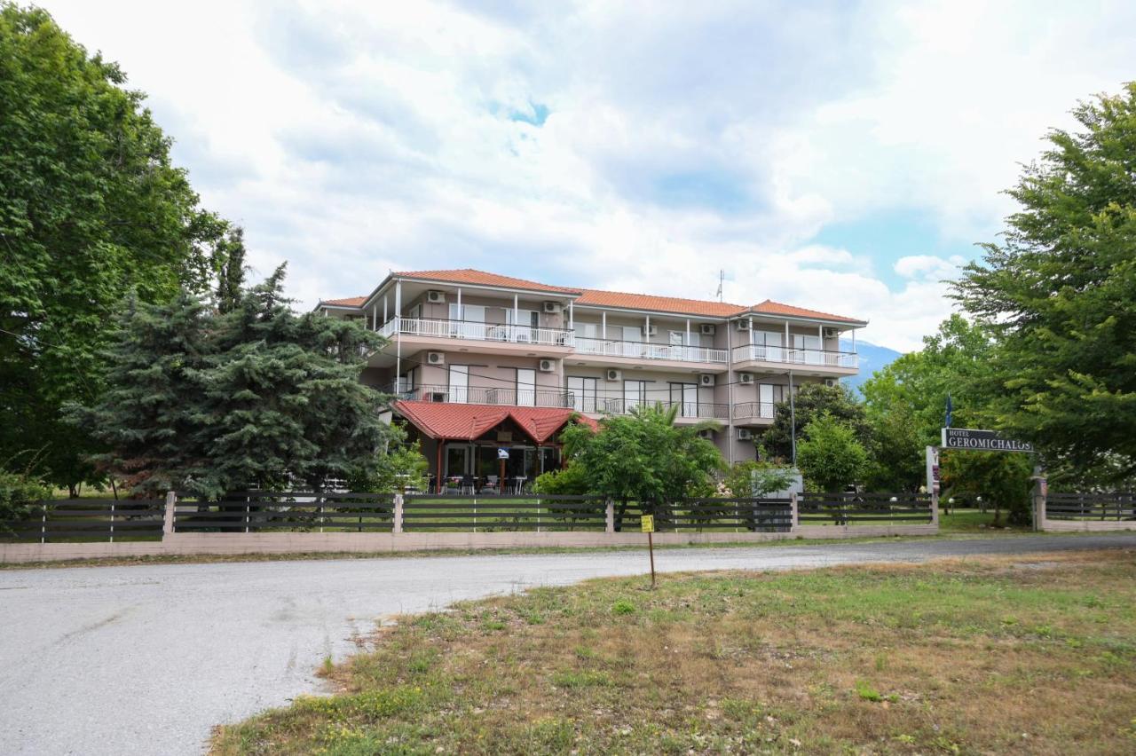 Hotel Geromichalos Paralía Skotínis Екстериор снимка