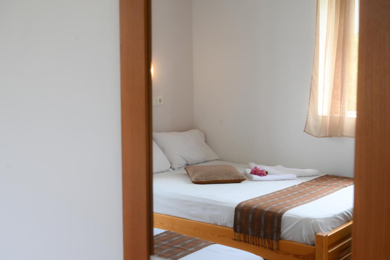 Hotel Geromichalos Paralía Skotínis Екстериор снимка