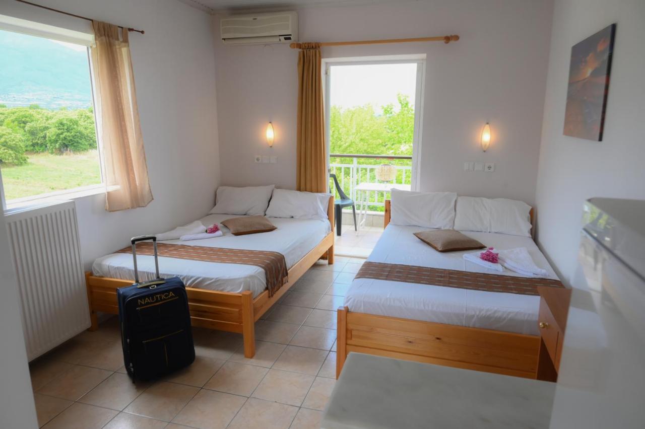 Hotel Geromichalos Paralía Skotínis Екстериор снимка