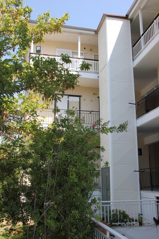Hotel Geromichalos Paralía Skotínis Екстериор снимка